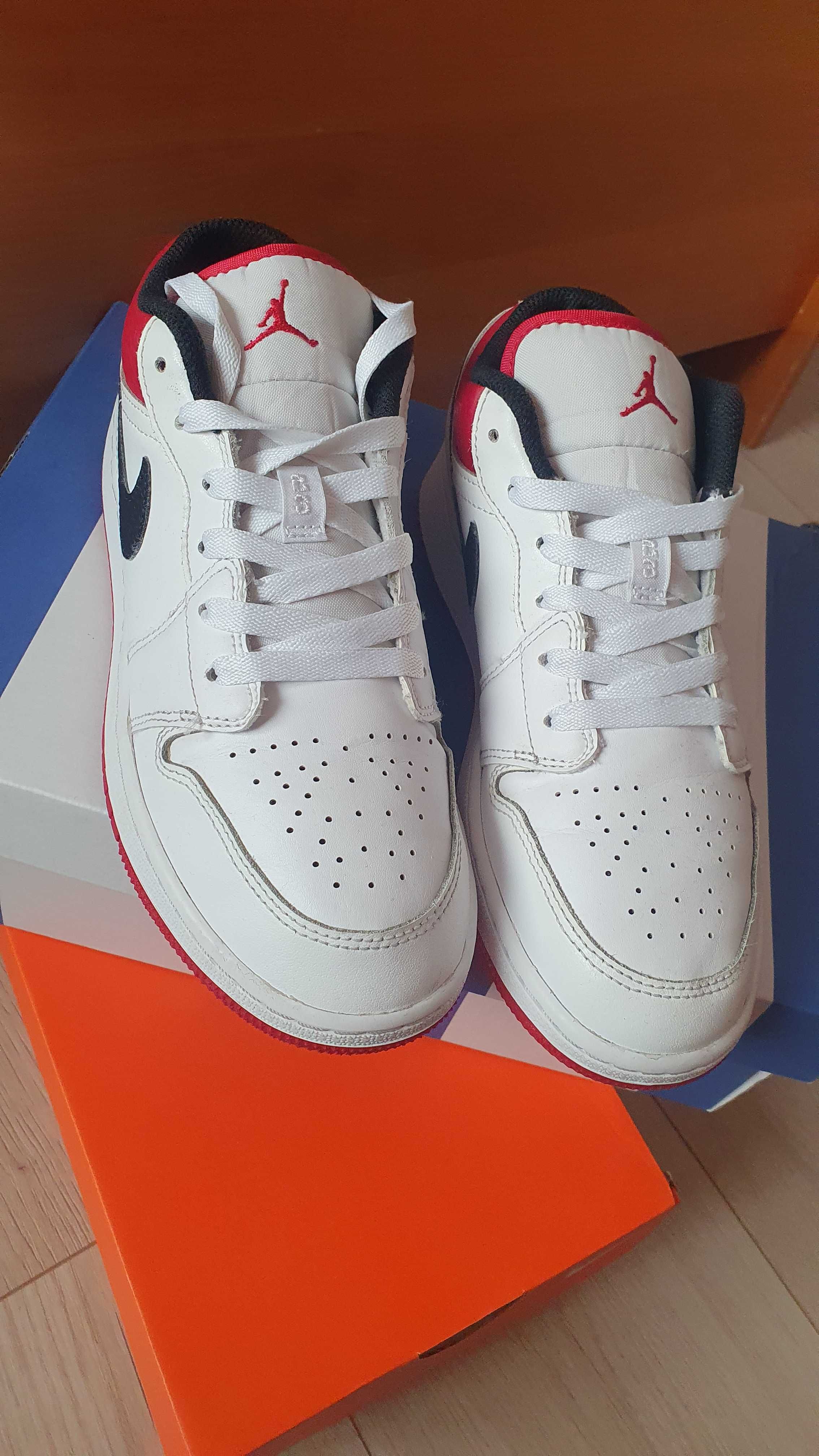 Jordan Nike 38.5