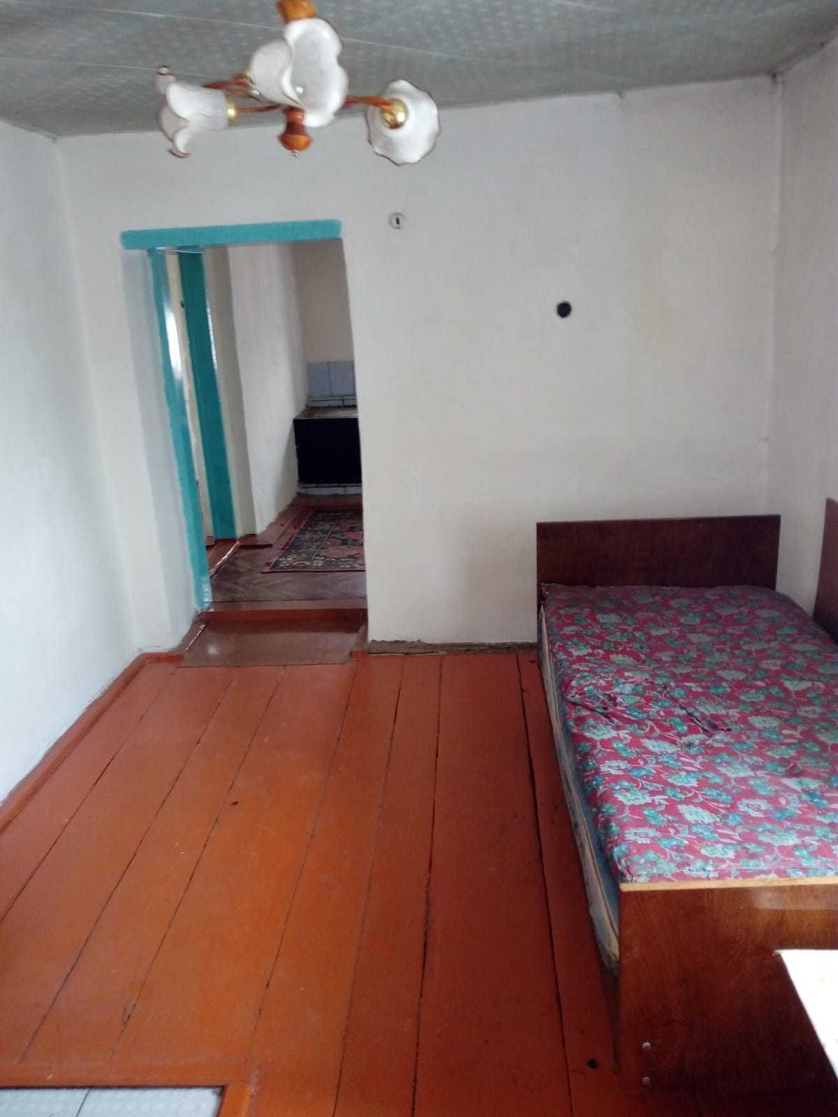 Продаётся дом в Балхаше на рабочем посёлке из 4 комнат (Торг)