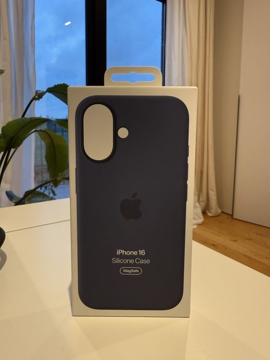 Husa iPhone 16 Originala