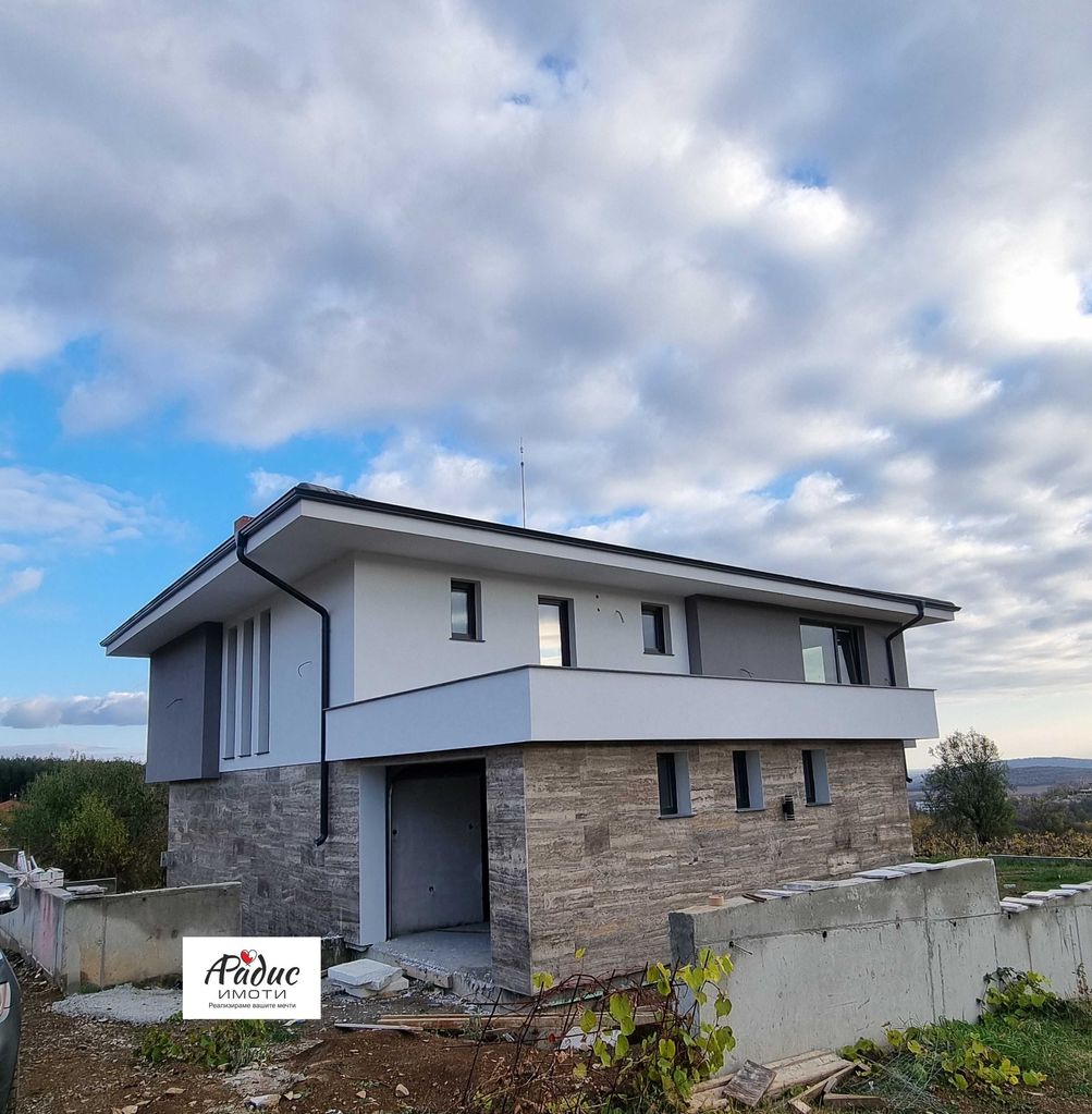 Продава се Къща в Стара Загора, Студентско градче - 285 кв.м за 1200 €/кв.м - Снимка #5