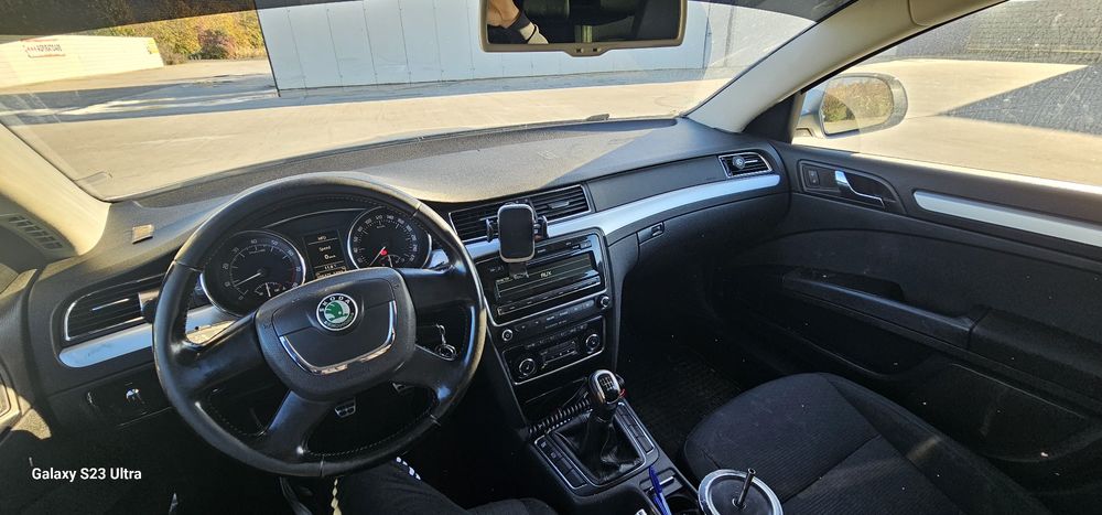 Vând skoda superb