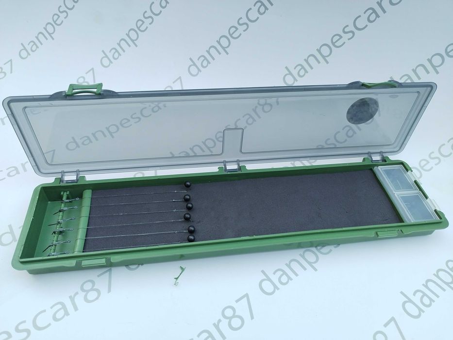 Penar echipat cu 6 ace legate cu spin pentru method feeder