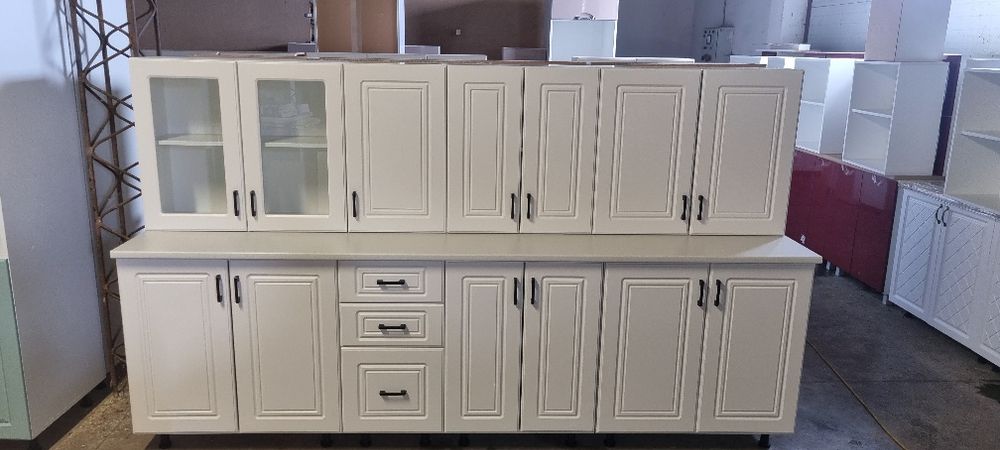 Mobila de bucatarie modulara, noua, cu usi MDF