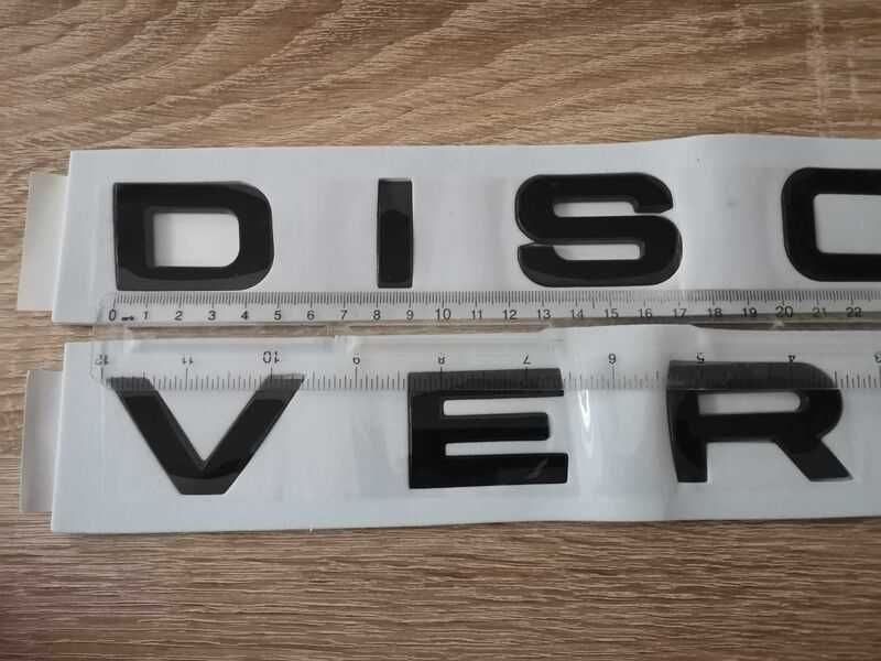 черен надпис Land Rover Discovery