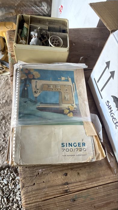 Masina cusut singer 700g