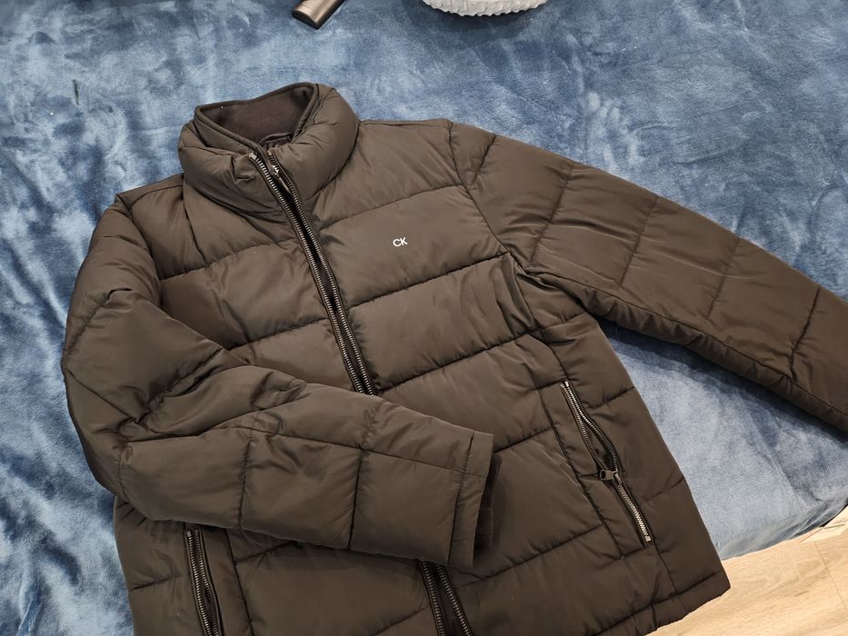Продам мужскую новую куртку Calvin Klein