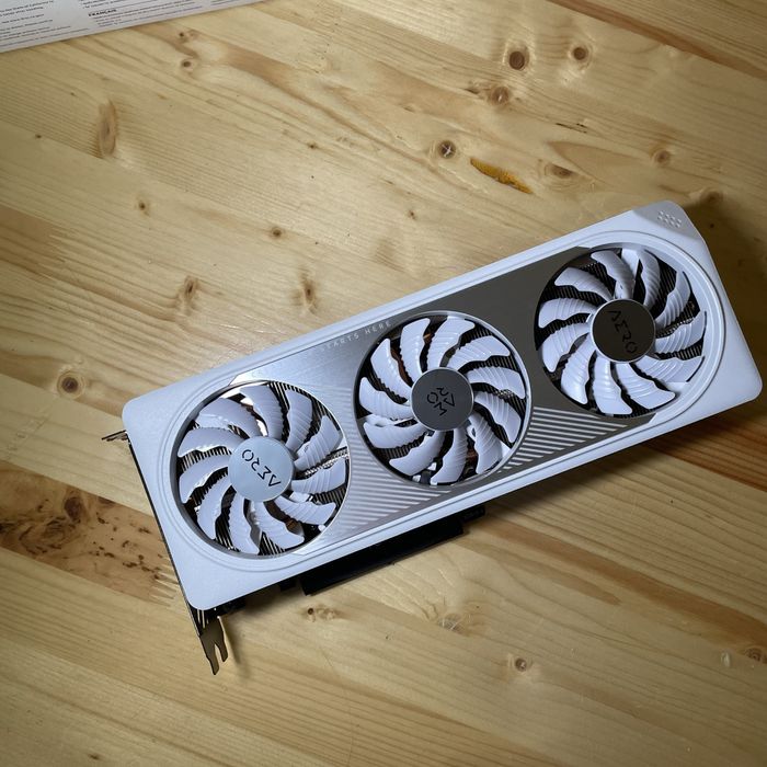 Продам Gigabyte 4060TI в идеальном состоянии