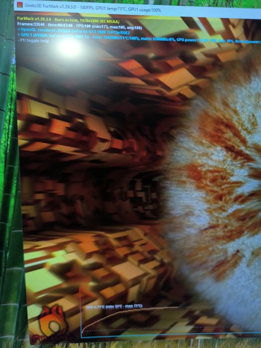 GeForce GTX1080TI 11GB Palit Game Rock fara probleme