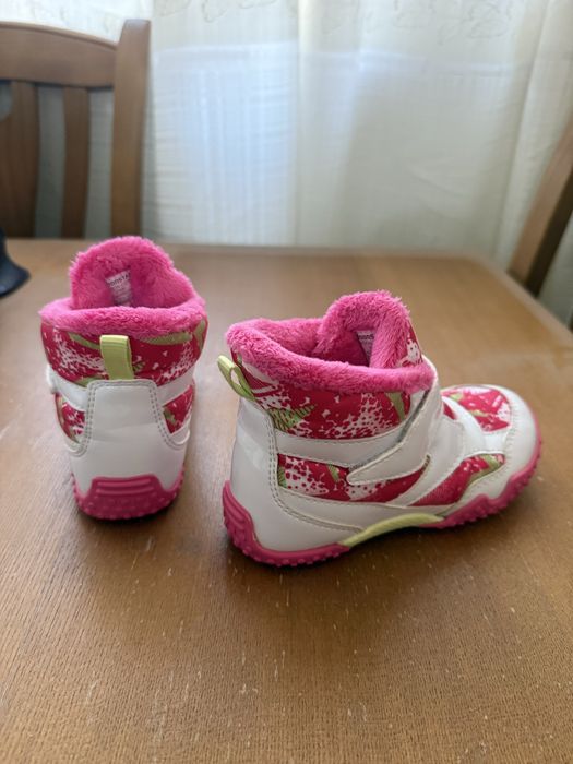 Детские утепленные ботинки для девочек Moonstar