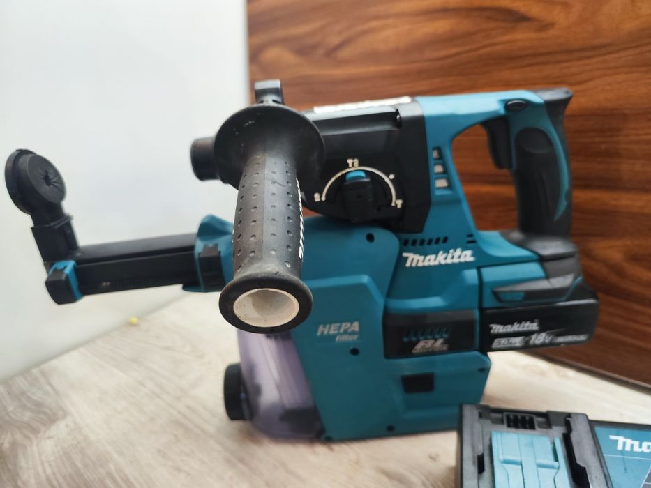 Rotopercutor NOU Makita DHR242 cu aspirator