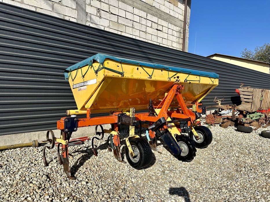 Prasitoare cu fetrilizare prasitori 4 randuri fabricate Italia