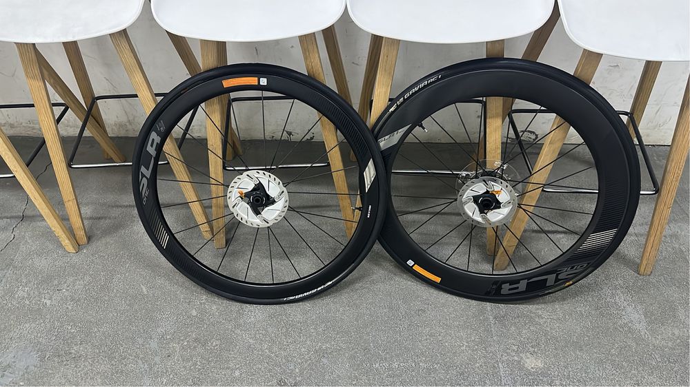 Покрышки для велосипеда GIANT GAVIA AC 1