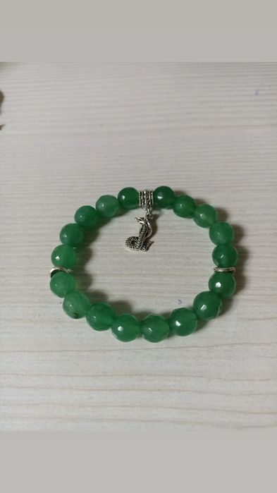 Продам натуральные браслеты