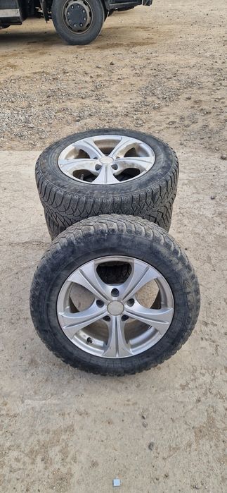 Резина с дисками зима r15 5×114.3