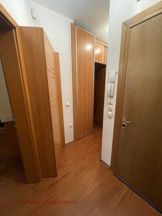 Дава се под наем Тристаен апартамент в София, Дианабад - 100 кв.м за 800.7 € - Снимка #7