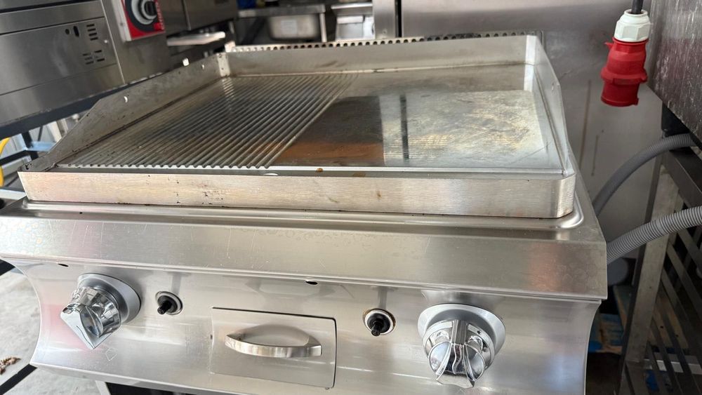 Grill Plita Fry Top termostatat neted + striat crom MBM Italia