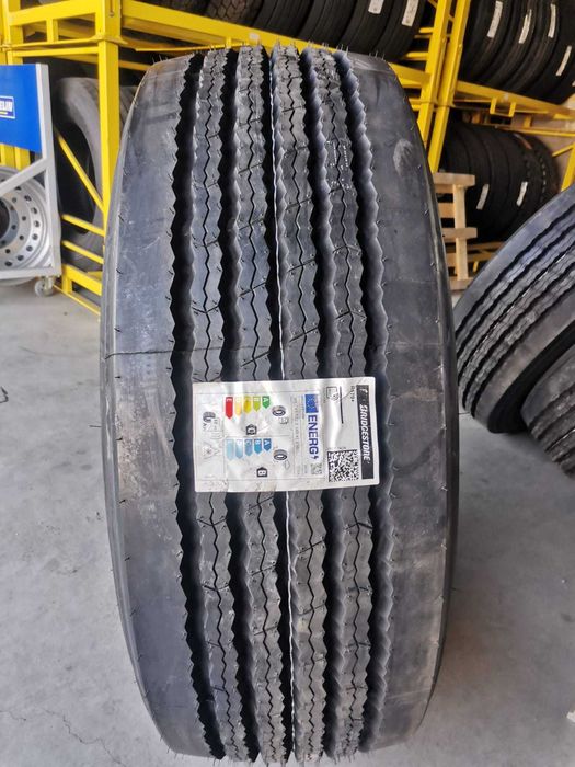 Anvelope camion noi Pirelli, Bridgestone 385/65R22,5