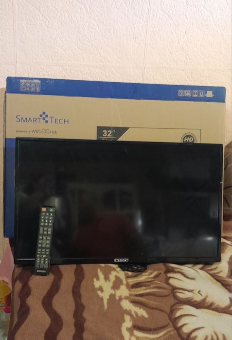 Смарт телевизор .