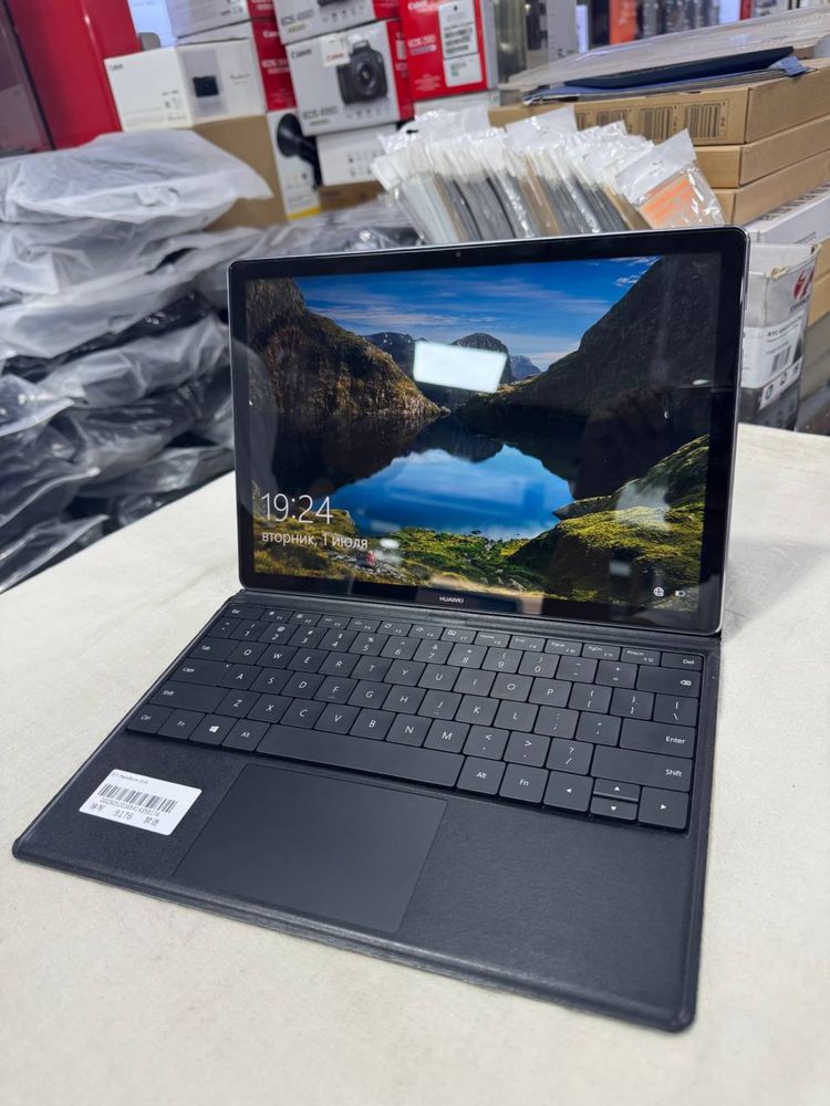 Huawei Matebook intel core M3