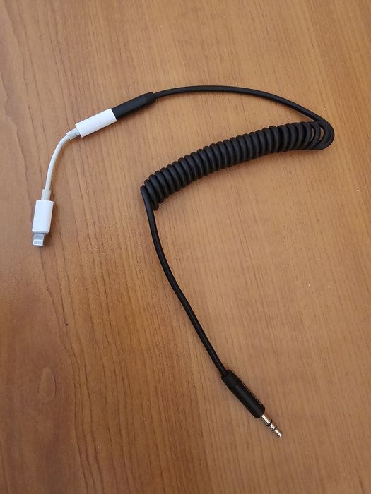 AUX кабел за кола от 2 части за айфон