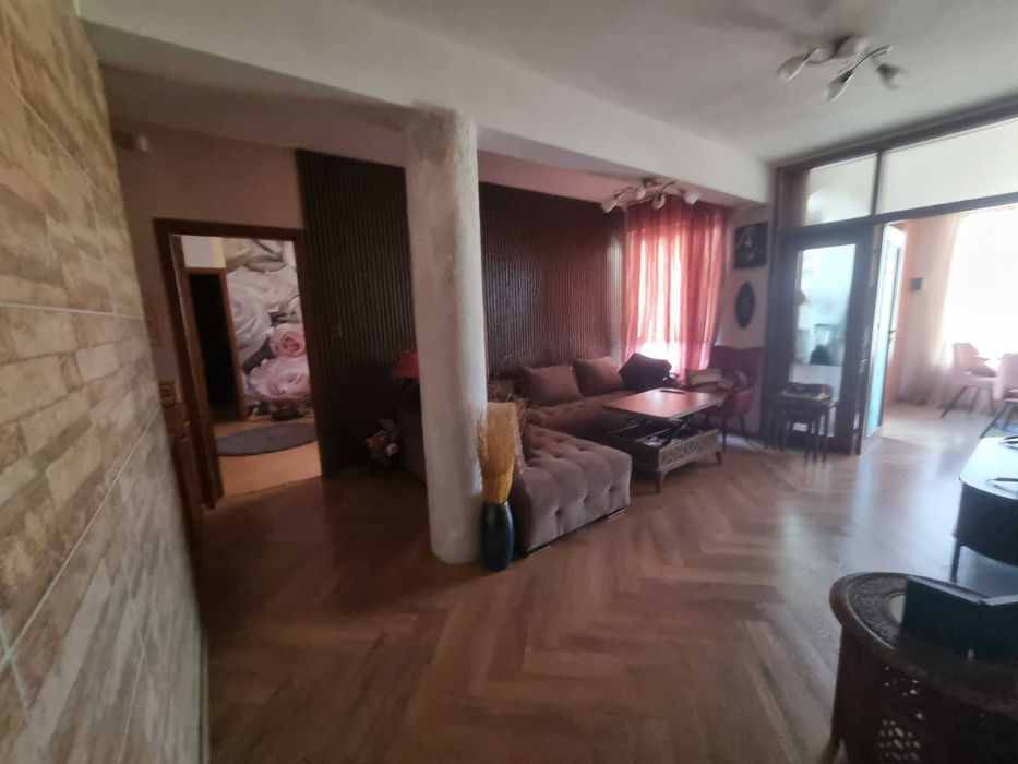 Продава се Двустаен апартамент в София, Малинова долина - 103 кв.м за 2573 €/кв.м - Снимка #12