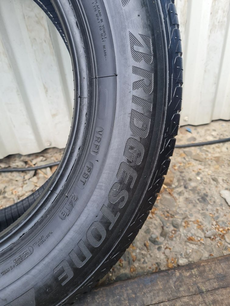 2 buc Anvelope de vara*215/60R16*BRIGESTONE*LICHIDARE STOC*50 Lei Buc*