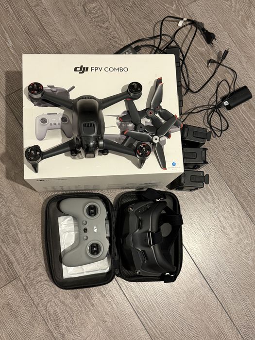 Vand drona dji FPV combo folosita foarte putin