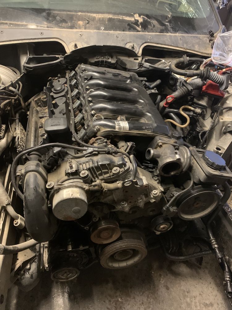 Motor complet BMW Seria 5 E60 2.5 diesel 177cp E61 525d M57