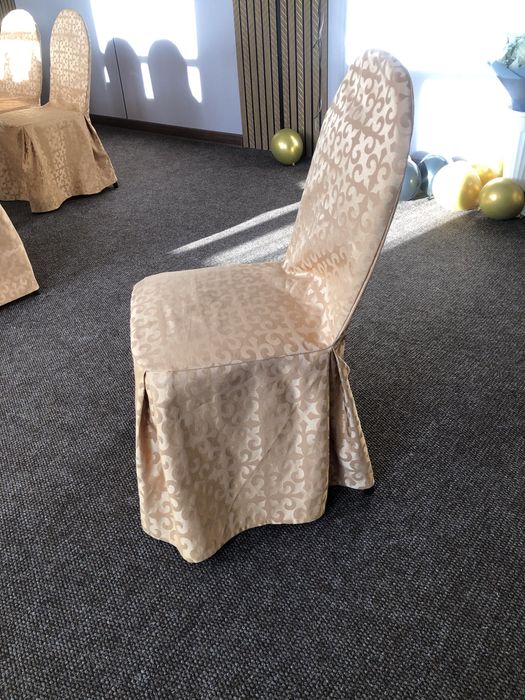 Распродажа банкетных чехлов