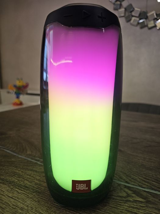 JBL wirless PULSE 4