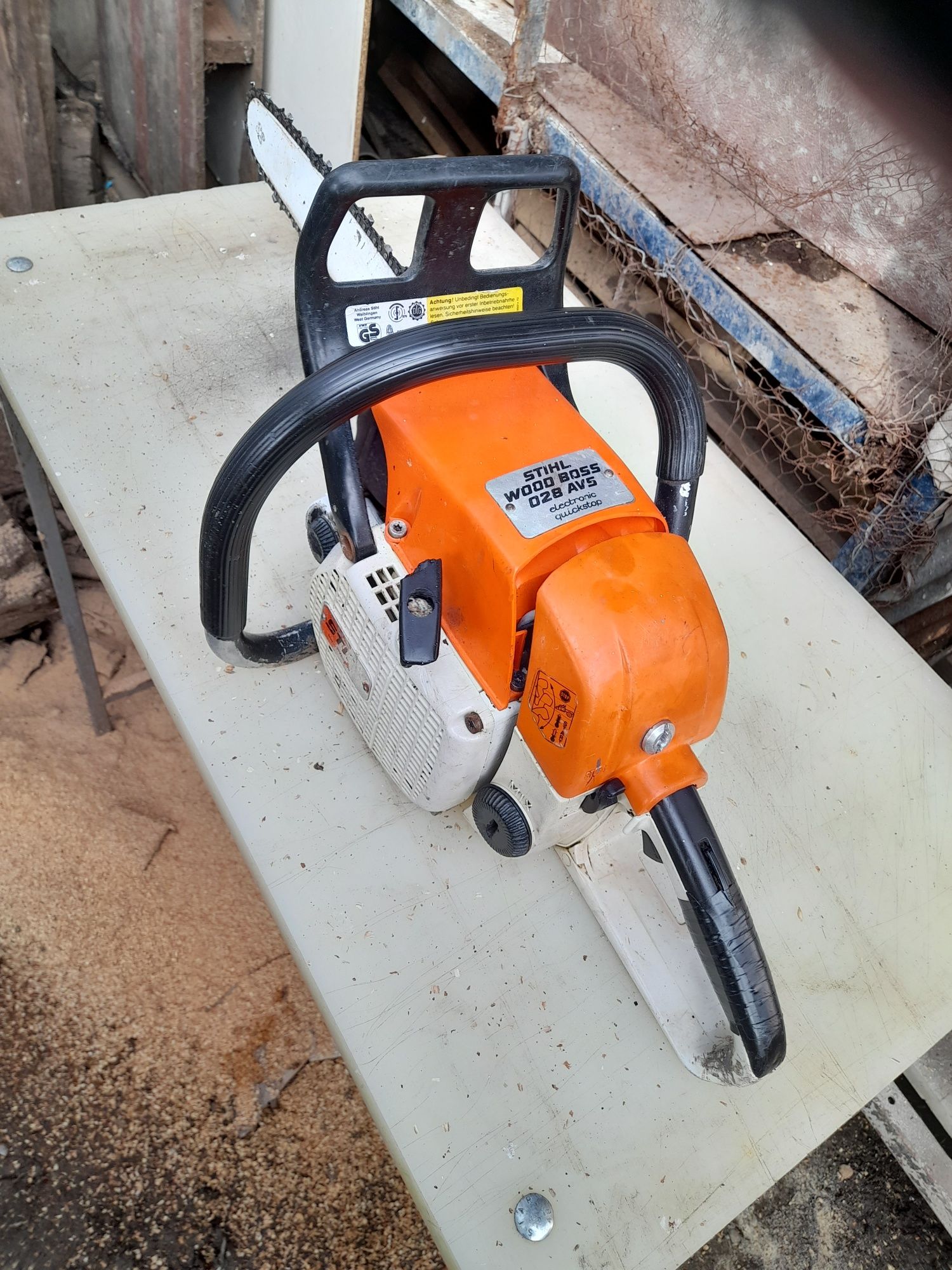 Vând   drujbă stihl 028 AV