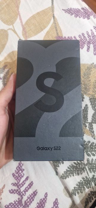 Samsung s22 8/128