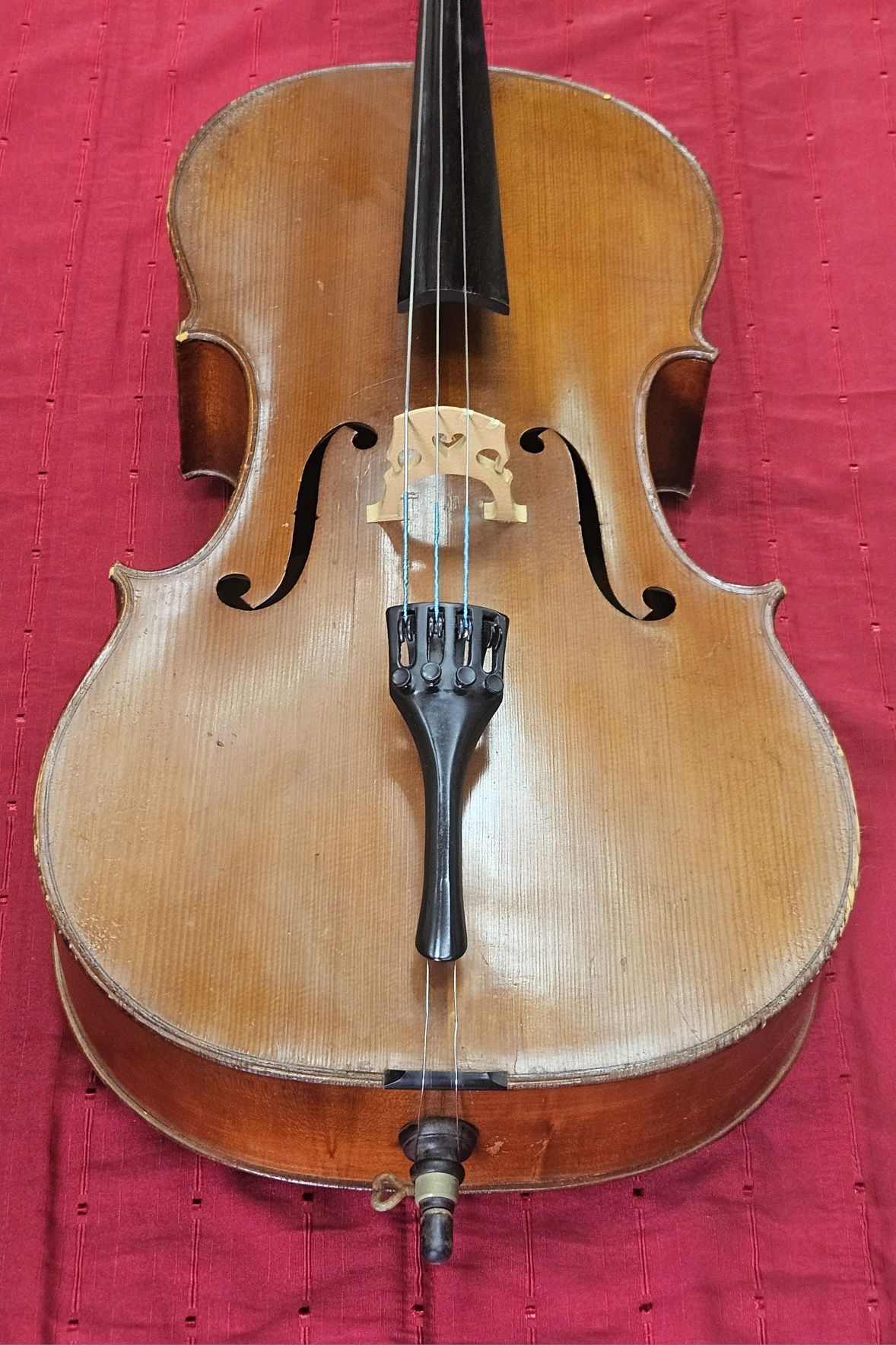 Виолончело модел Stradivari  1890г.

Модел: Stradivari W2

Bubenreuth