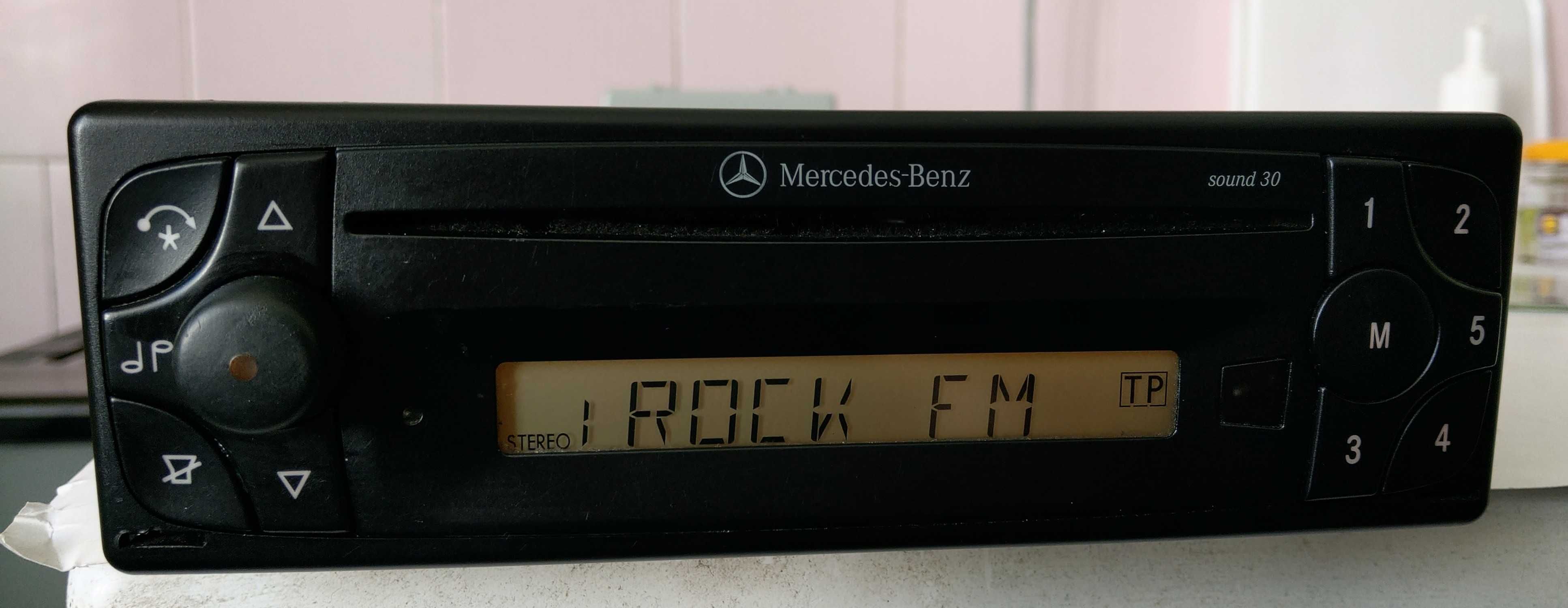 Mercedes Sound 30 original Becker in perfecta stare cu manual si cod
