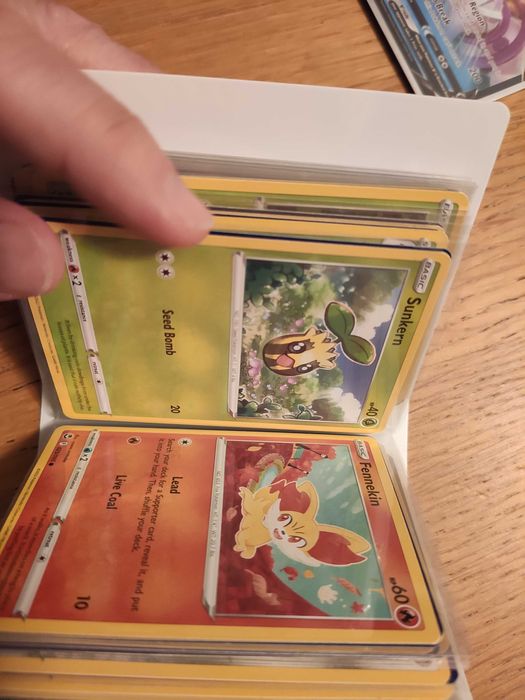 Pokemon Trainer's Toolkit Complet StarePerfecta PortofoliuCadou CURIER