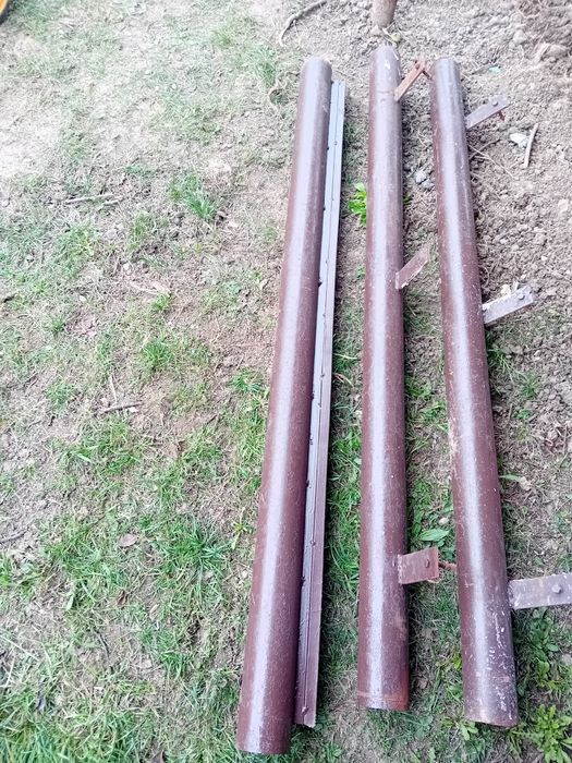 Portii auto și poarta pietonala