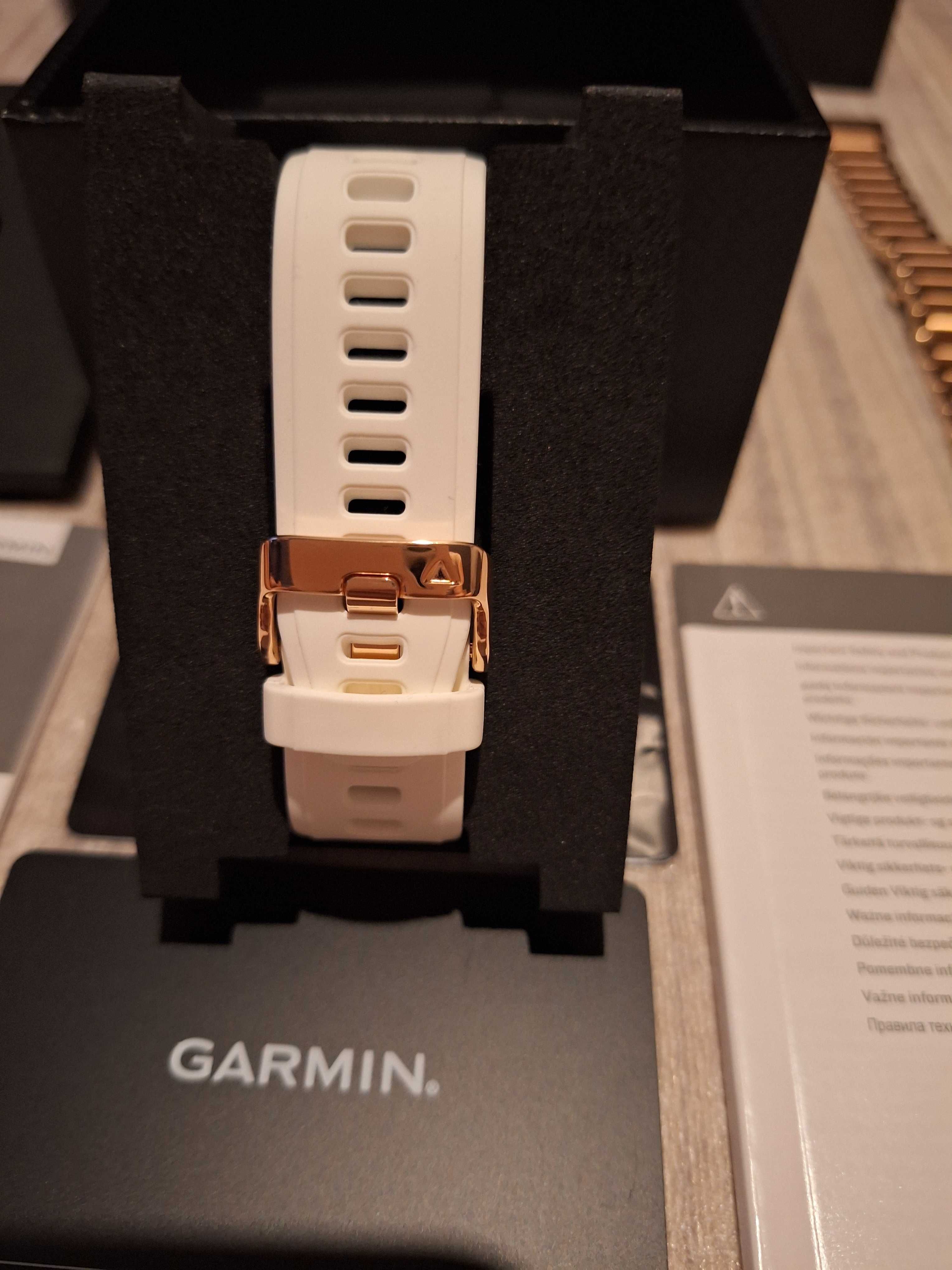 Garmin Fenix 5S Plus Safir,weiß mit rosegoldenem Mettalarmband
