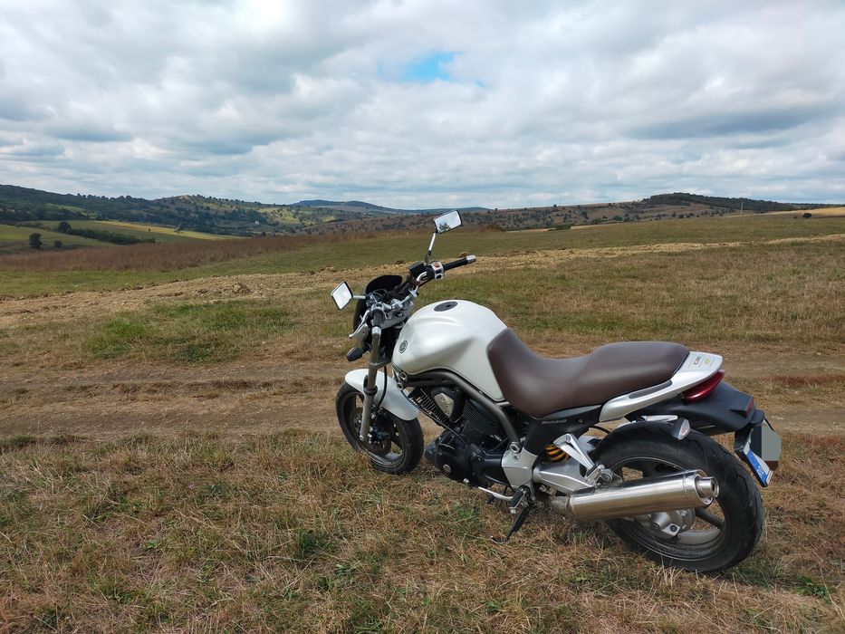 Reducere de vara YAMAHA Bulldog Bt1100 naked bike moto (nu Honda Kawas