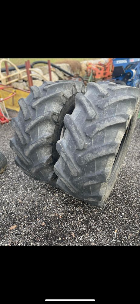 Cauciuc tractor 340/85 R36 (13,6 R36) radial. 11.2 r24-radial pirelli.