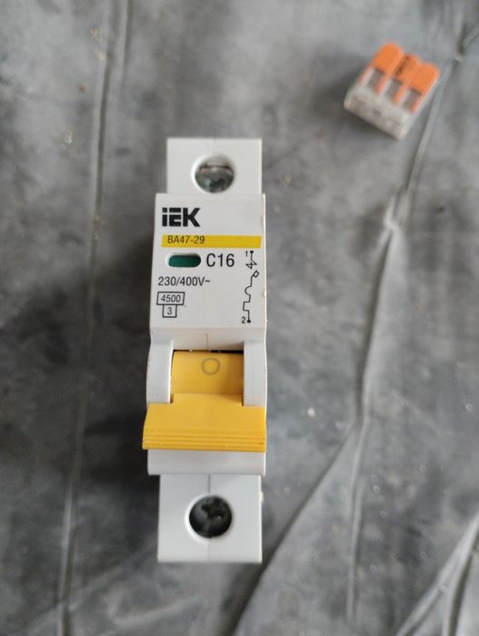 Продам однополюсные автоматы номиналом С 16 С 25