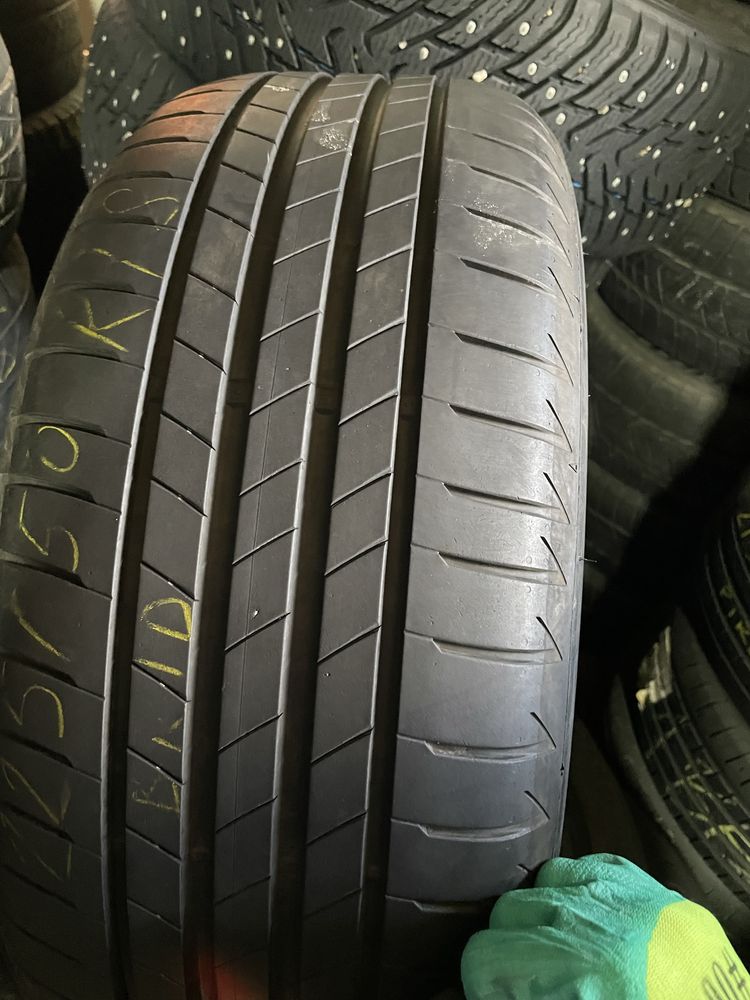 Продам шины 225/50 R18 покрышки колеса резина