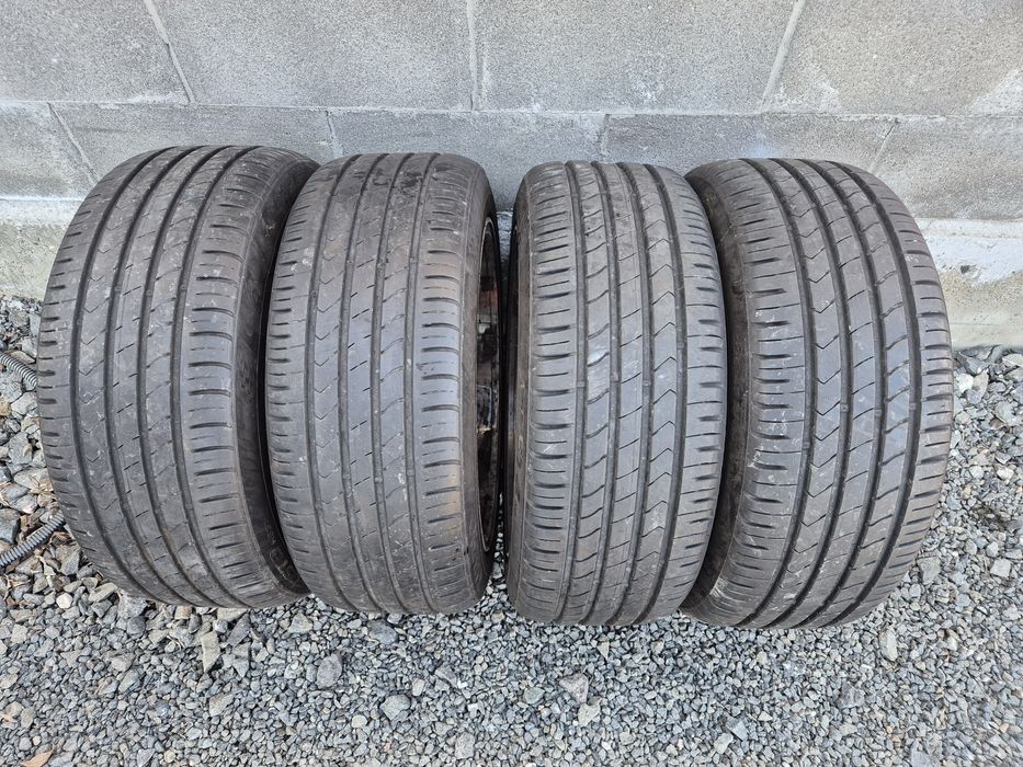 Джанти с летни гуми Kumho 225/45/17 Audi 17 цола