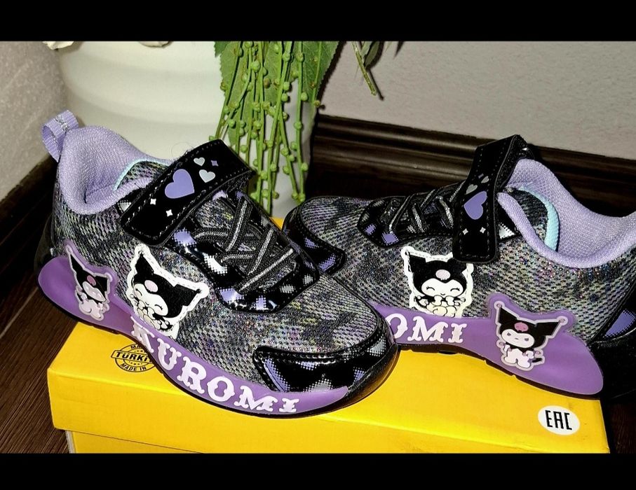 Adidași negru 28 Noi Kuromi!Au si lumini!