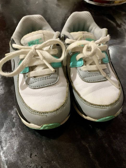 Adodasi fete air max marime 25