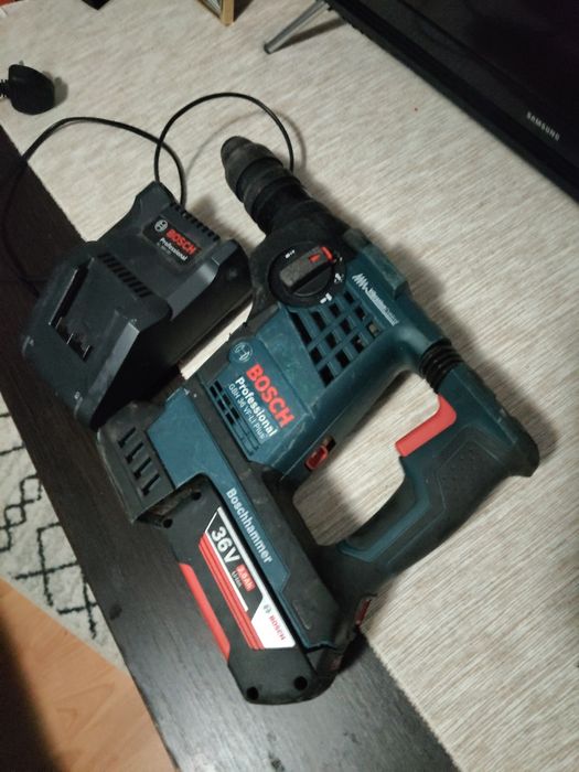 Scule Dewalt .18 volți Rotopercutor Bosch 36v