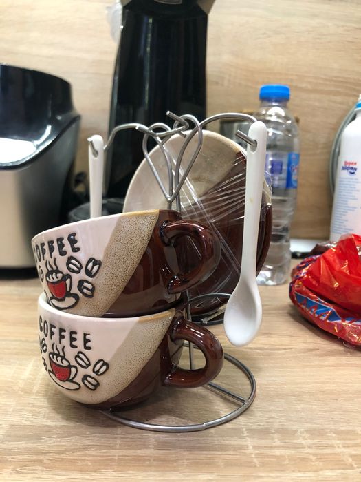 Чашки за кафе с поставка