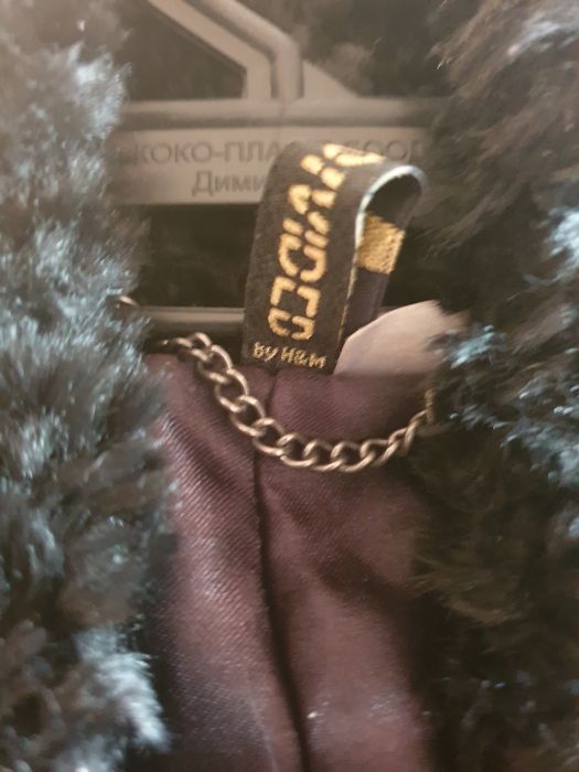 Jachetă din blaniță neagră, mar. pt fetițe 10-13 ani H&M nouă