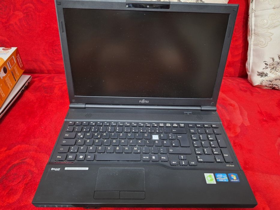 Laptop Fujitsu laptop