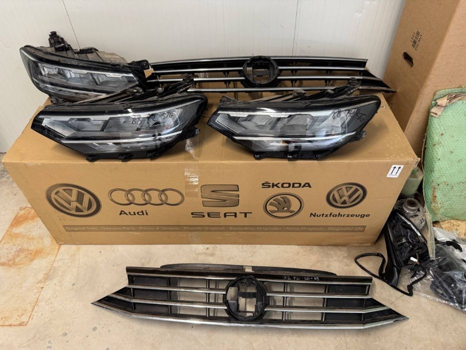 Far dreapta / far stanga / grila centrala Volkswagen Passat B8
