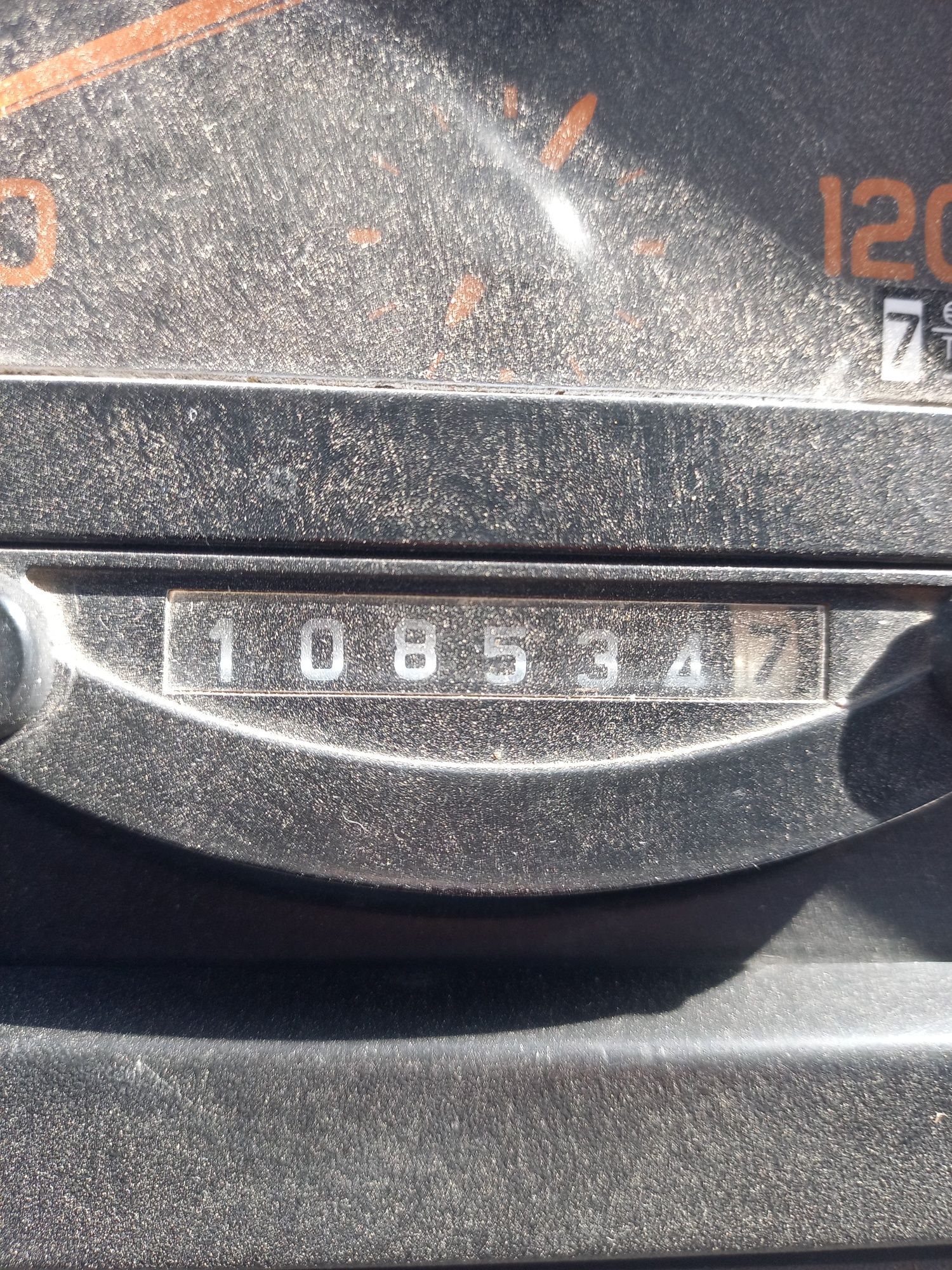 Isuzu  Saz 51 tygach